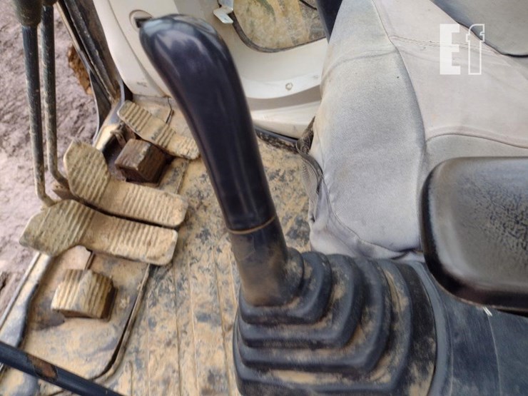 2009-kobelco-sk210-8e-image-10