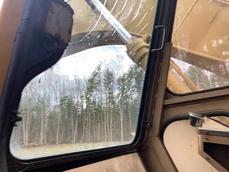 caterpillar-el180-image-28