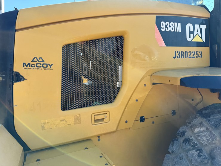 2016-caterpillar-938m-image-40