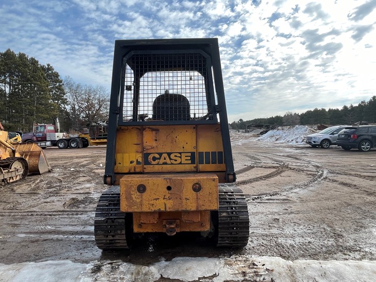 #13009-•-case-8500-crawler-loader-image-6