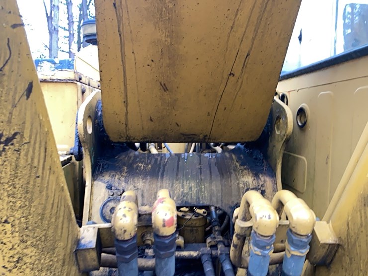 caterpillar-el180-image-15