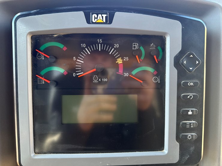 2015-caterpillar-d6t-lgp-image-91