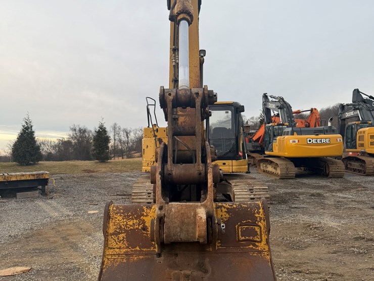 2004-caterpillar-321c-image-8