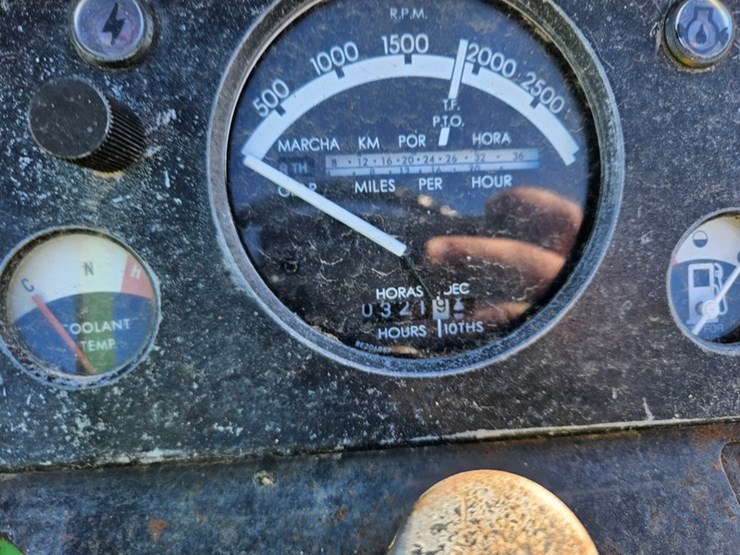 john-deere-4020-image-29