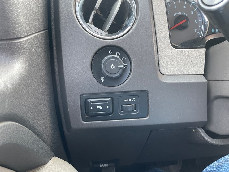 2010-ford-f150-image-27