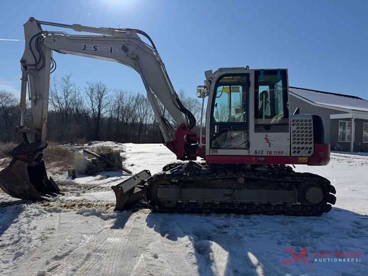 takeuchi-tb1140-image-2