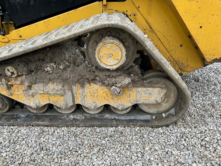2019-caterpillar-279d3-image-17