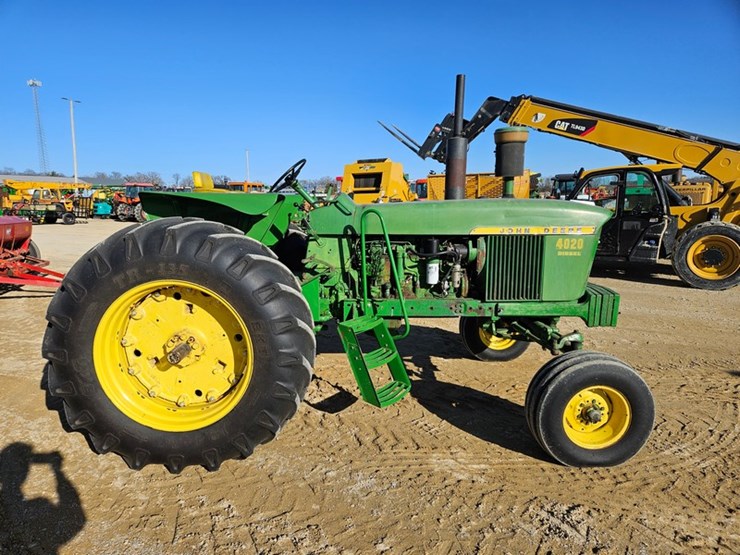 john-deere-4020-image-6