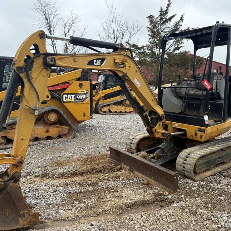 2014 CATERPILLAR 302.7D