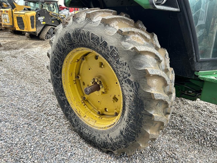 john-deere-2950-image-10