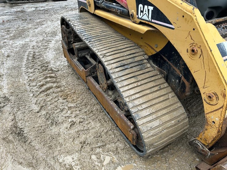 caterpillar-277b-image-12