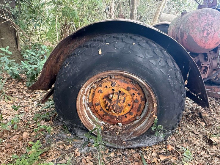 minneapolis-moline-lp-orchard-tractor-image-13