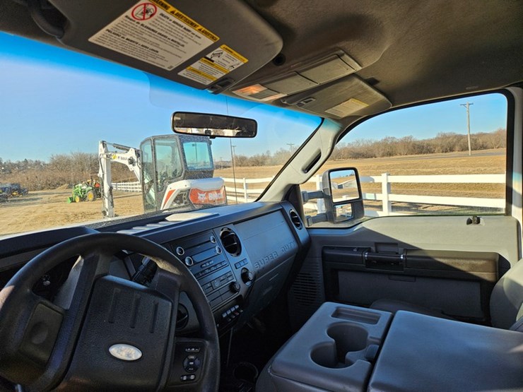 2012-ford-f550-image-47