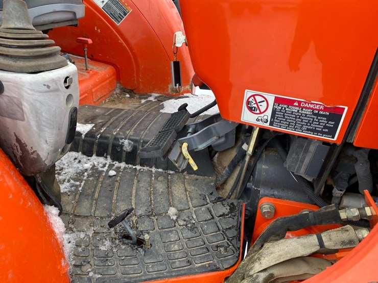kubota-m7040-image-21