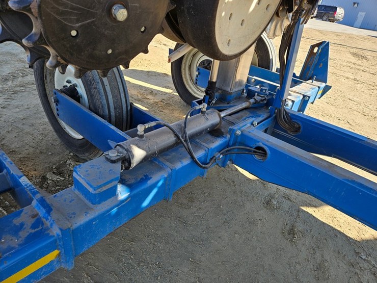 kinze-3600-image-37