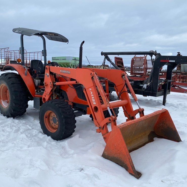 KUBOTA M7040