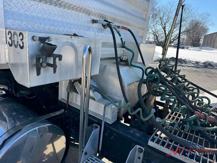 2007-mack-chn613-image-13