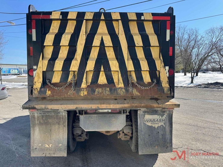 1998-mack-rd688s-image-13