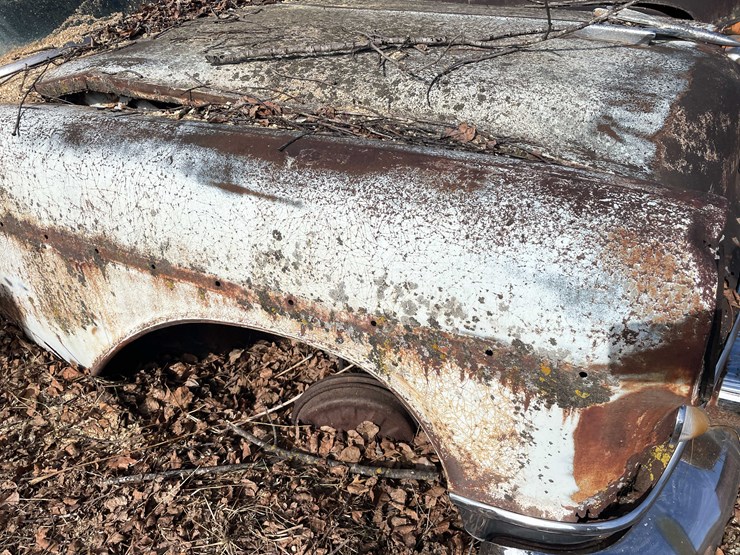 #13026-•-(1)-vintage-truck-and-(2)-vintage-cars-(no-title)-image-83