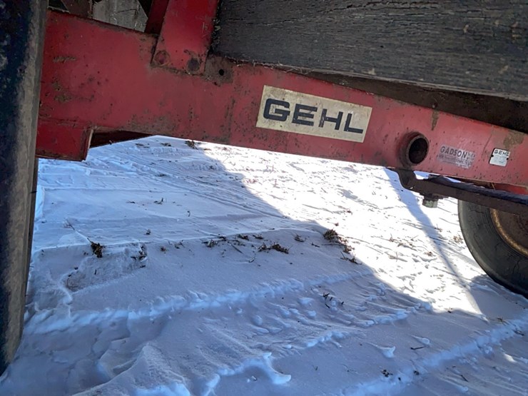 gehl-9x18-image-36