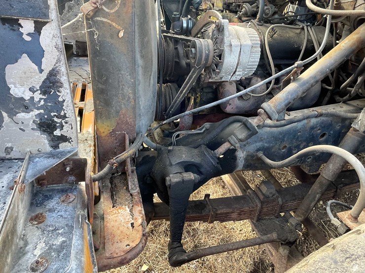 #13018-•-1974-gmc-6500-tractor-(has-wi-title)-image-93