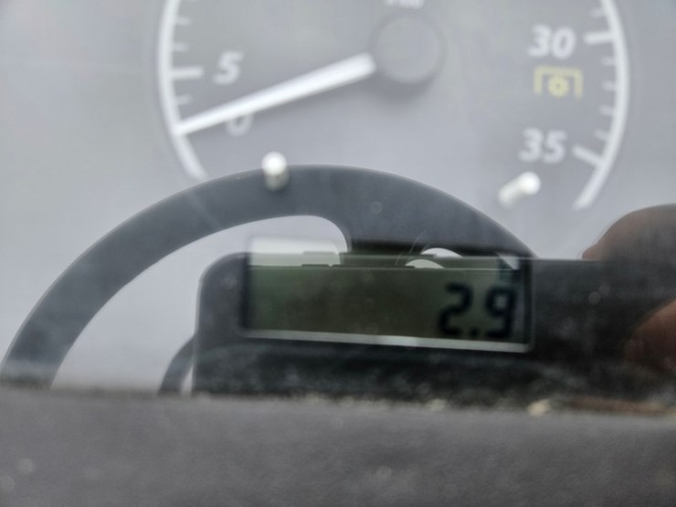 2025-john-deere-1025r-image-39