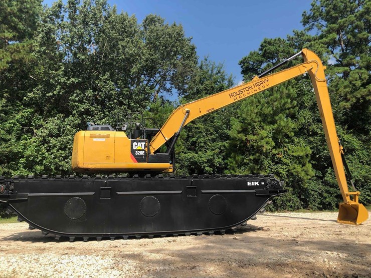 2014-caterpillar-320e-image-1