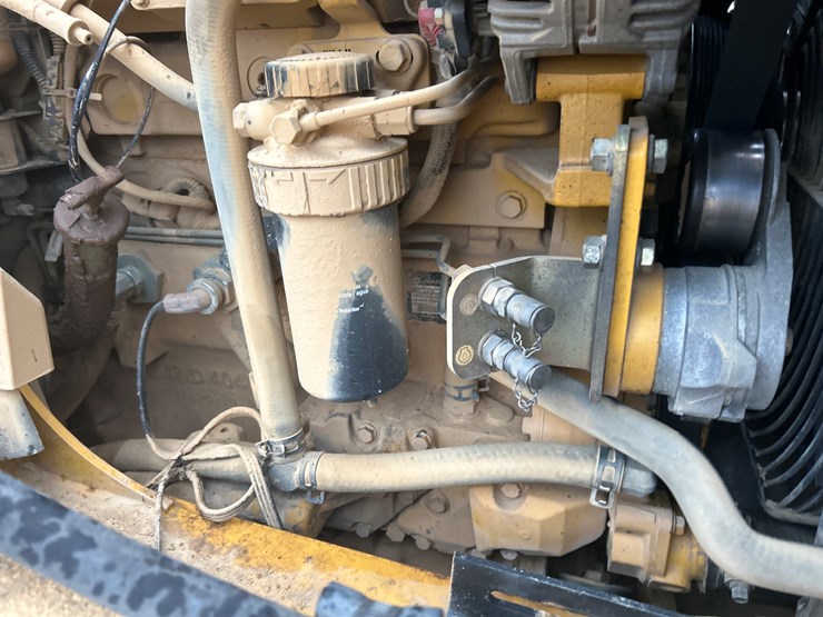 2011-deere-310sj-image-27