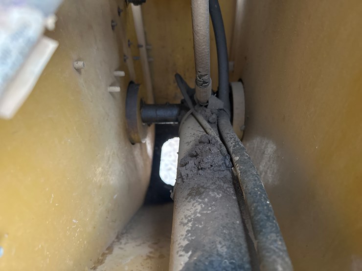 2017-caterpillar-259d-image-19