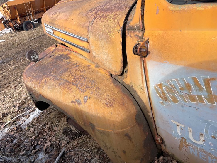 #13026-•-(1)-vintage-truck-and-(2)-vintage-cars-(no-title)-image-45