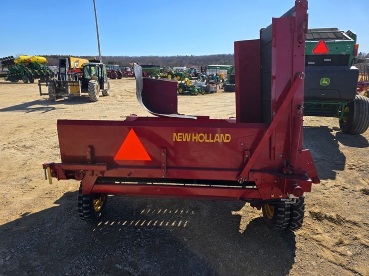 new-holland-166-image-4