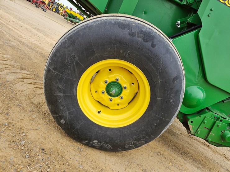 john-deere-469-image-32