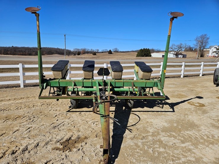 john-deere-7000-image-8
