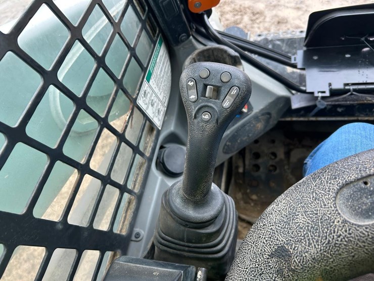 2018-bobcat-t595-image-27