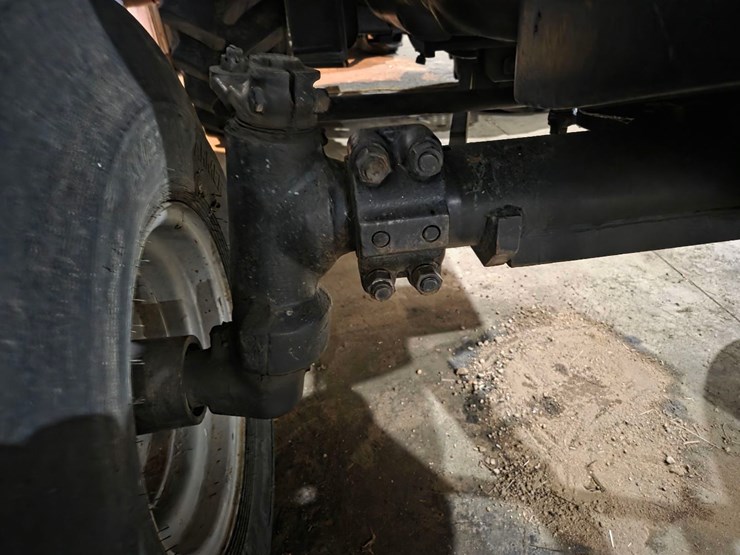 1979-white-2-155-image-33