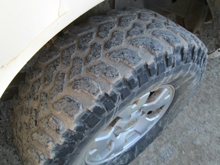 2000-toyota-tundra-image-12