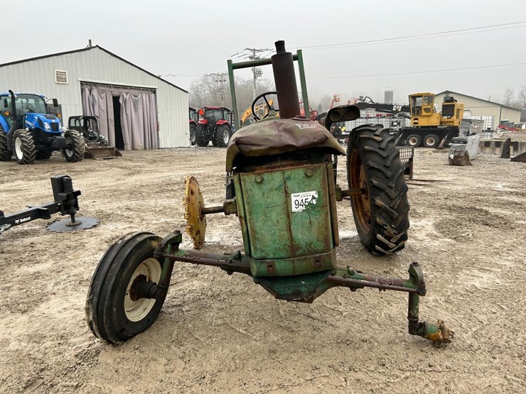 john-deere-3010-image-3