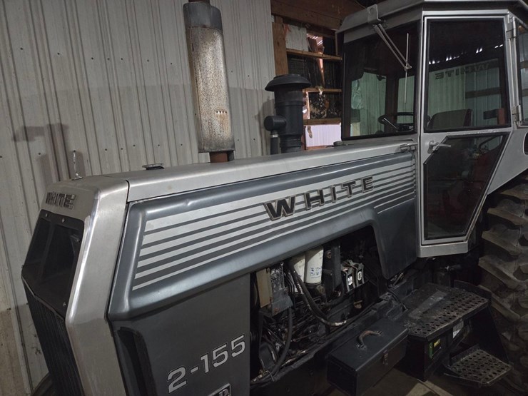 1979-white-2-155-image-10