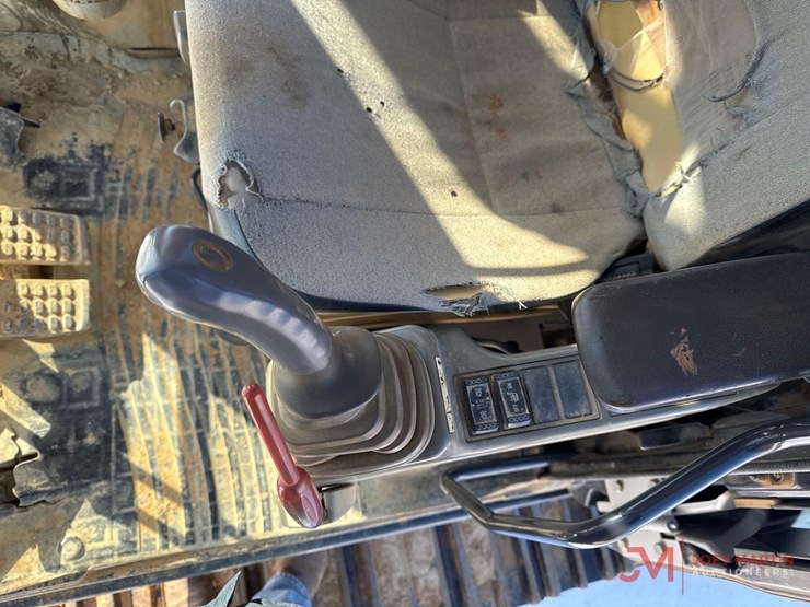 hitachi-zx350-lc-5n-image-19