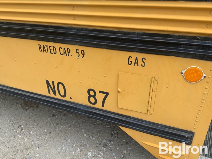 1987-chevrolet-bluebird-image-19