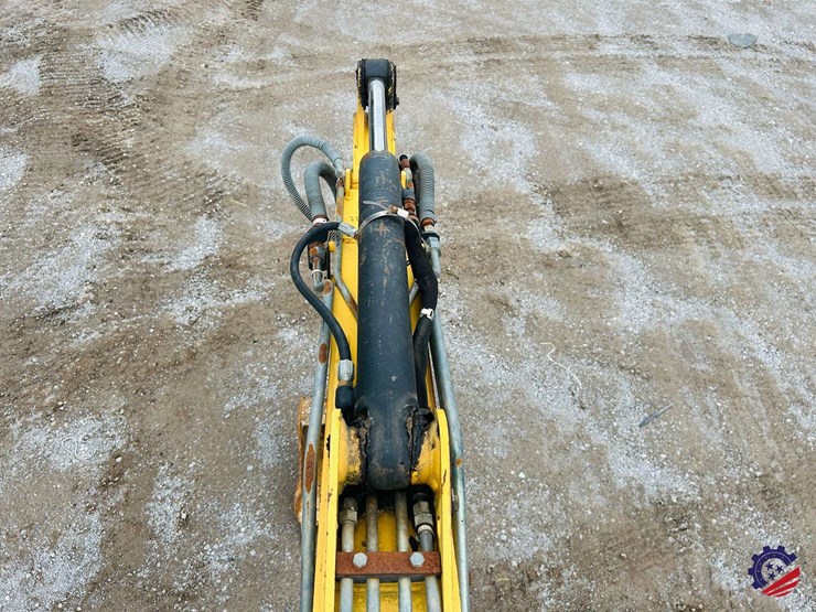 2002-caterpillar-301.5-image-70