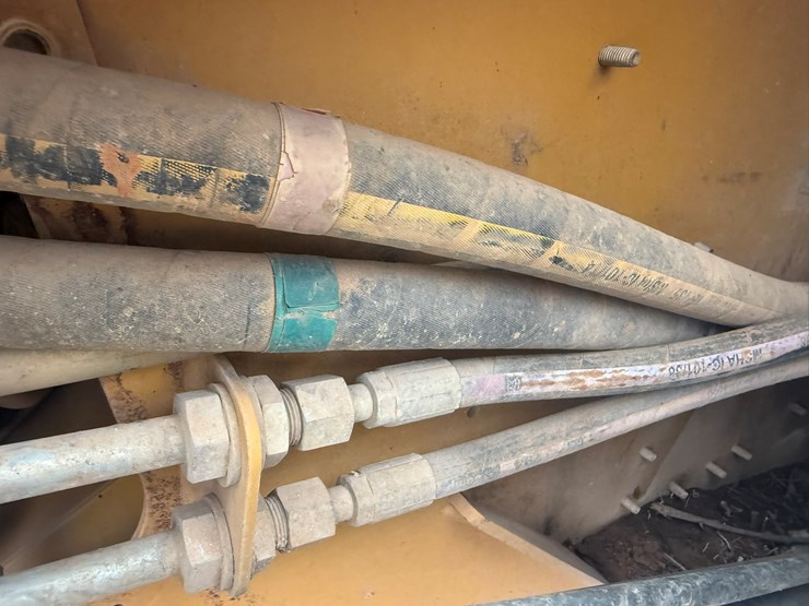 caterpillar-299d2-image-15