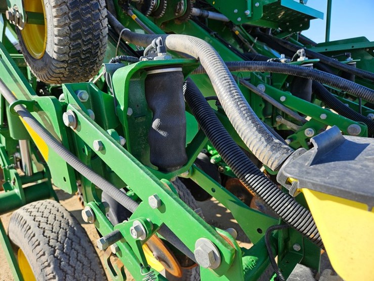 2017-john-deere-1795-image-62