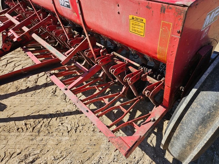 massey-ferguson-12-image-21