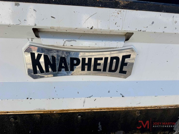 2017-chevrolet-2500-image-17