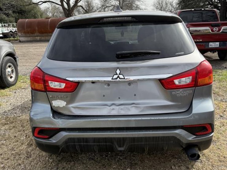 2019-mitsubishi-outlander-image-8