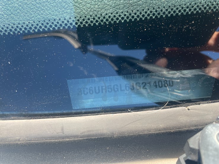 2018-dodge-2500-image-50