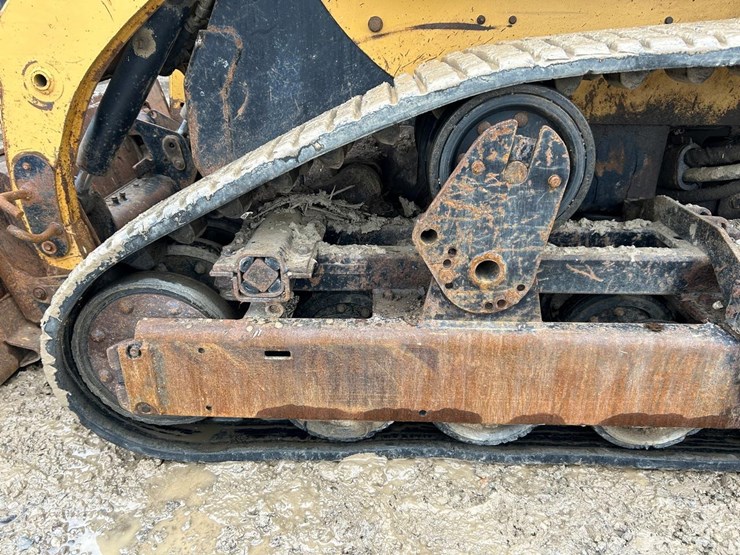 caterpillar-277b-image-18