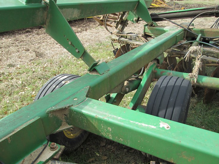 john-deere-637-image-12
