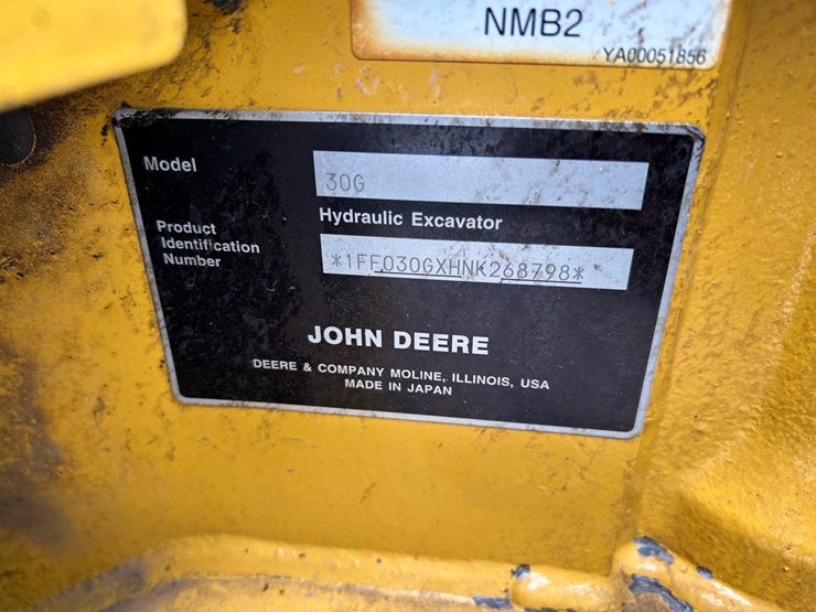 2022-deere-30g-image-25